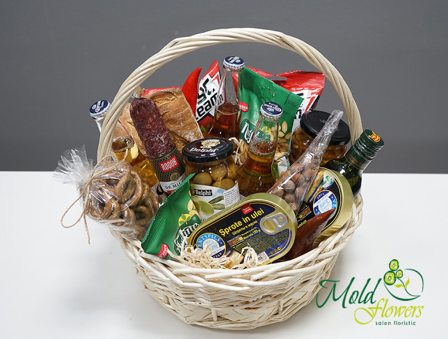 Men's Basket, 'Rustic' (made to order, 24 hours) photo